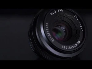 【焦点工房】銘匠光学 TTArtisan 25mm f/2 C